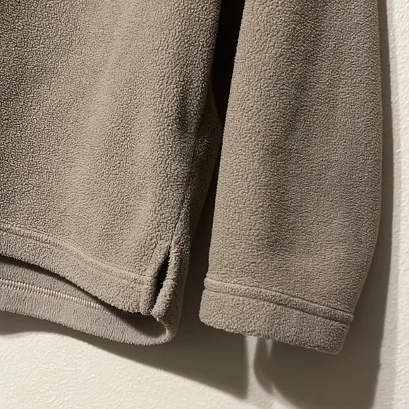 SOLD - Vintage Patagonia Fleece Pullover - Picture 3 of 9